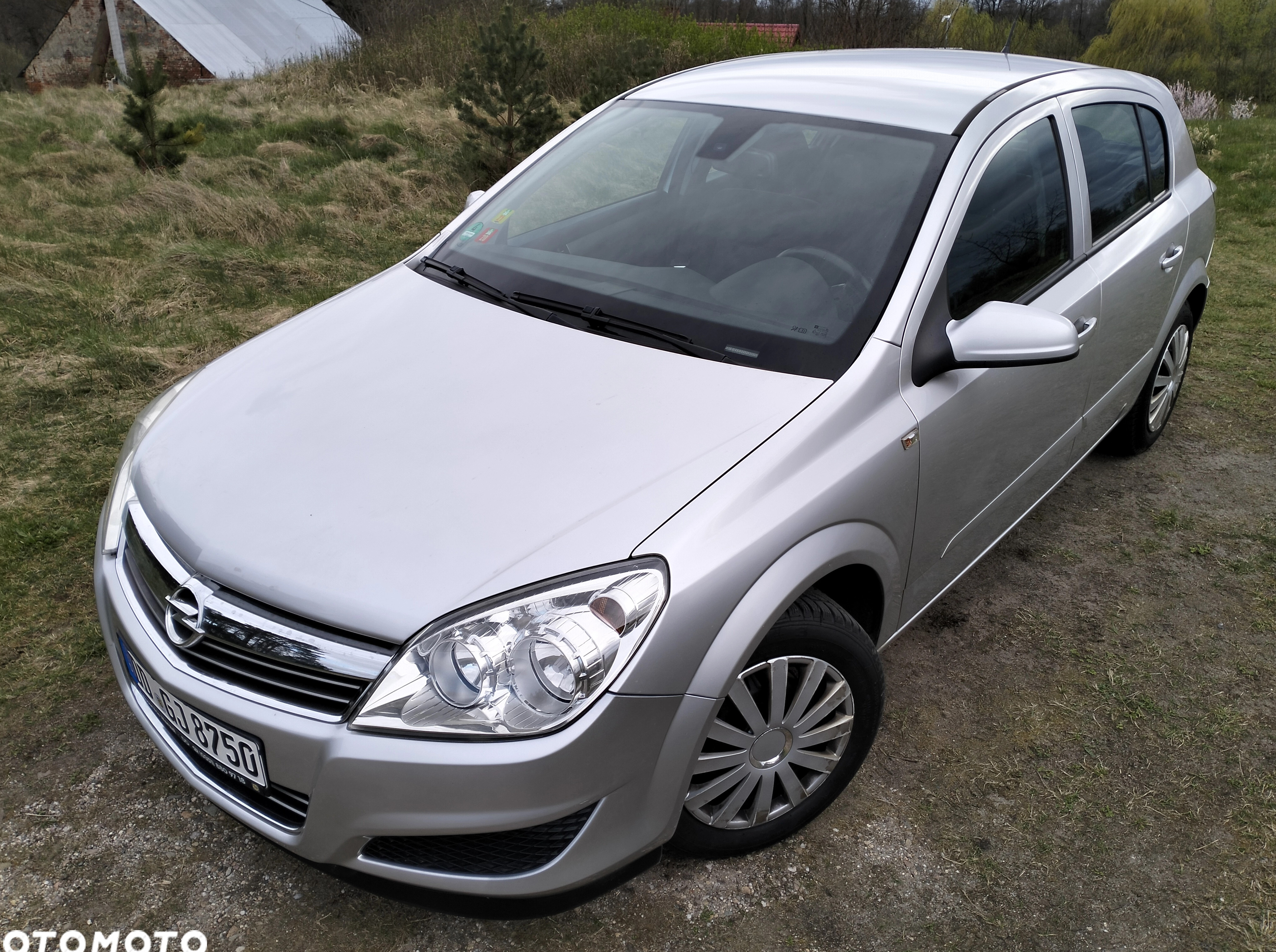 Opel Astra cena 8999 przebieg: 203100, rok produkcji 2008 z Chojnów małe 742